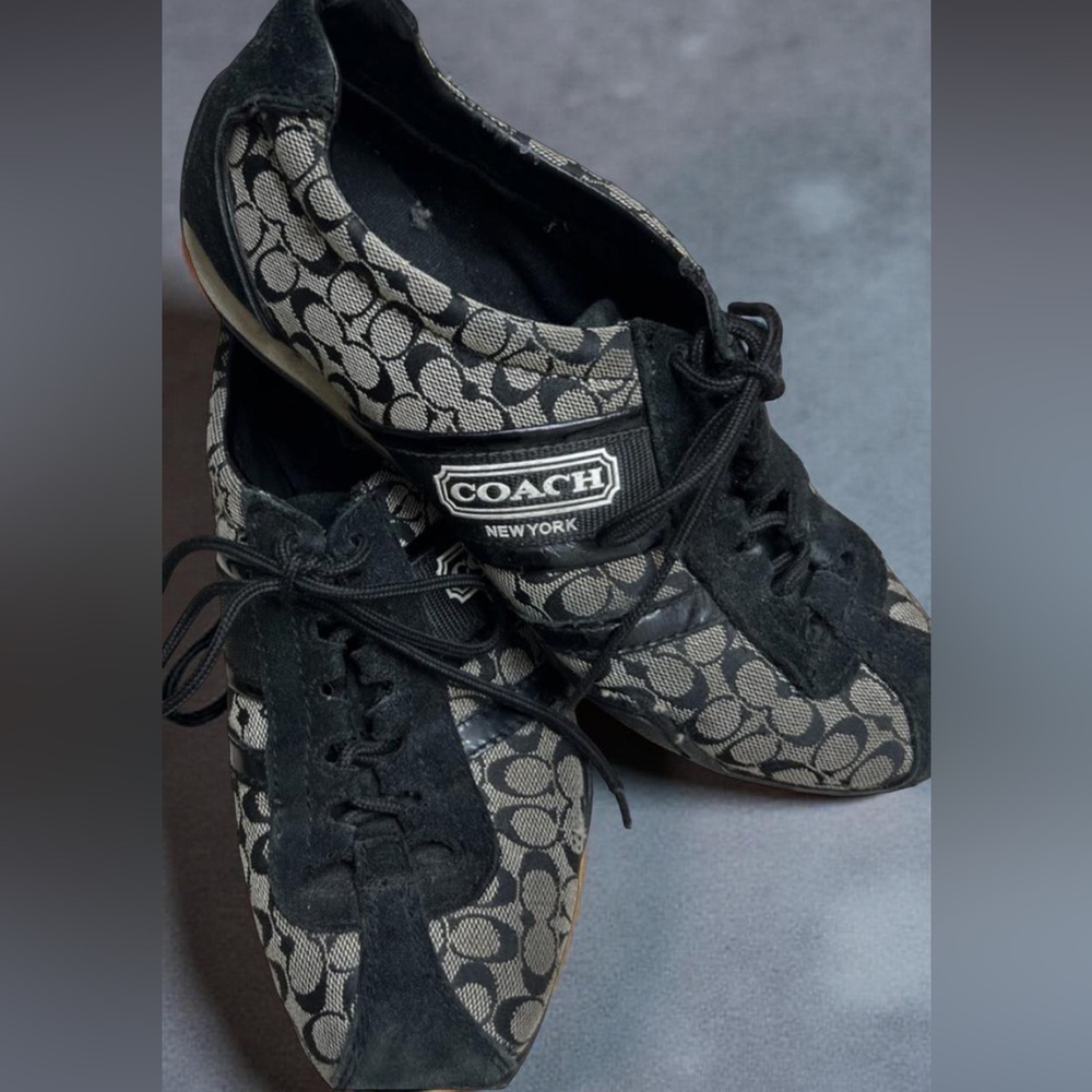 Coach Remonna LowTop Signature C Sneakers Black & Gray Suede & Patent Trim 7.5